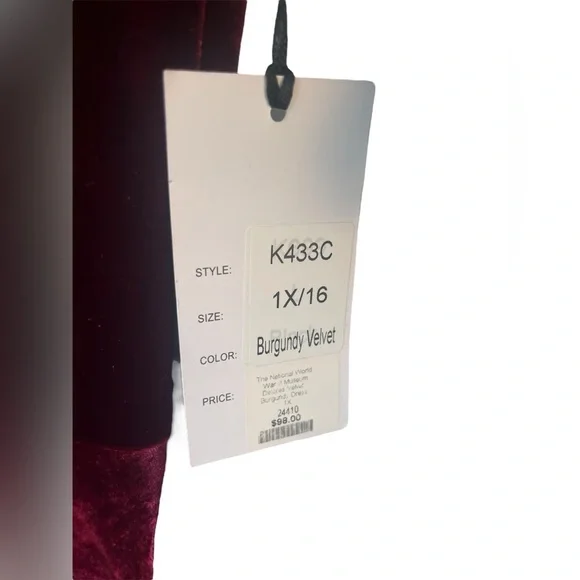 Unique Vintage Burgundy Red Velvet Delores Dress - Size 1X/16 - Picture 6 of 11
